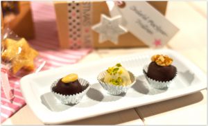 Dreierlei Marzipan Pralinen Deko