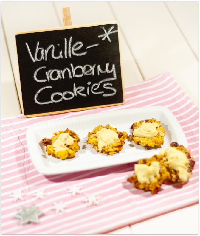 Vanille-Cranberry-Cookies mit kleiner Tafel