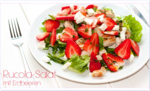 Rucolasalat mit Erdbeeren