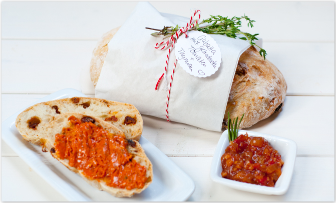 PamK Ciabatta mit Chutney und Tomatenbutter