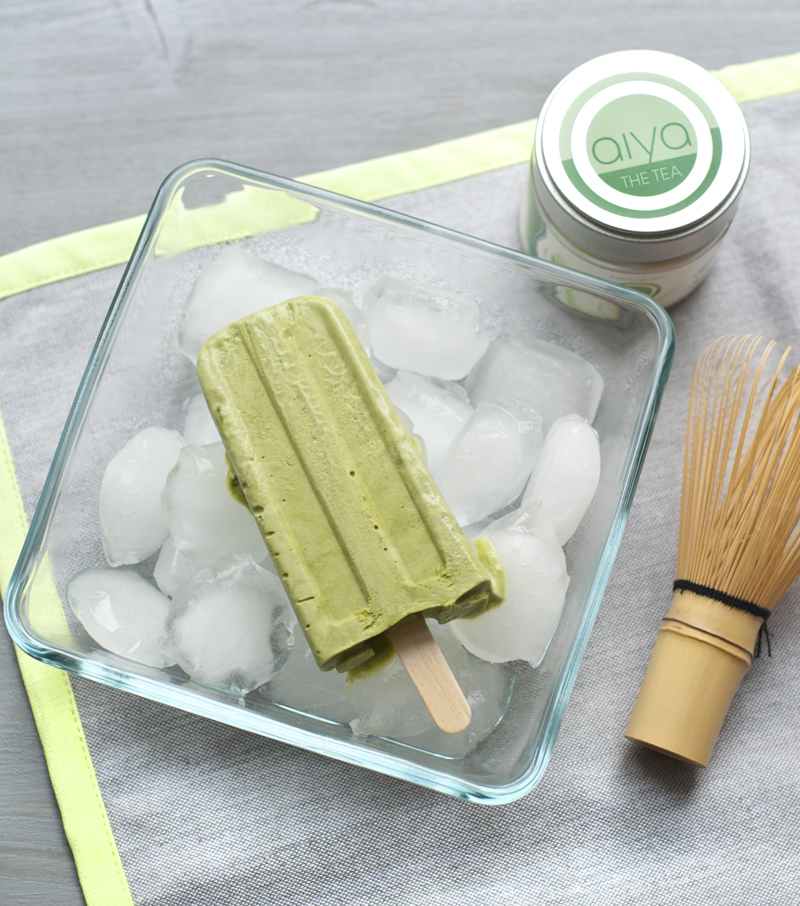 Matcha Eis Popsicles aus grünem Tee