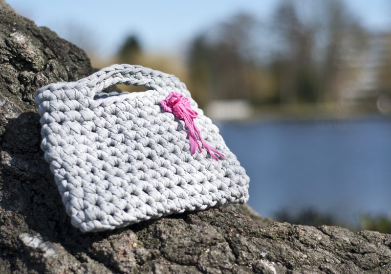 Tasche grau mit pink