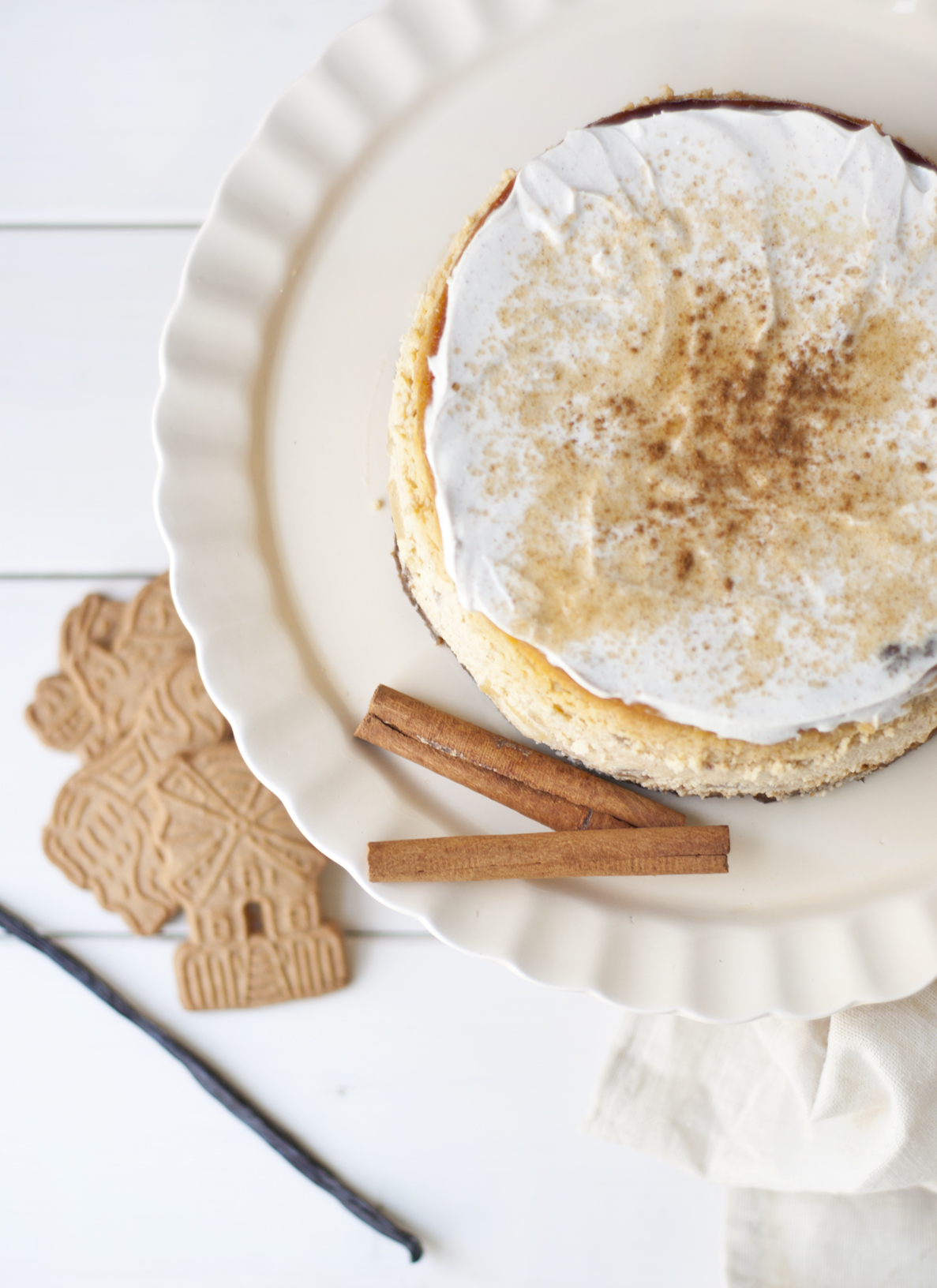 Apfel-Zimt-Käsekuchen mit Spekulatiusboden