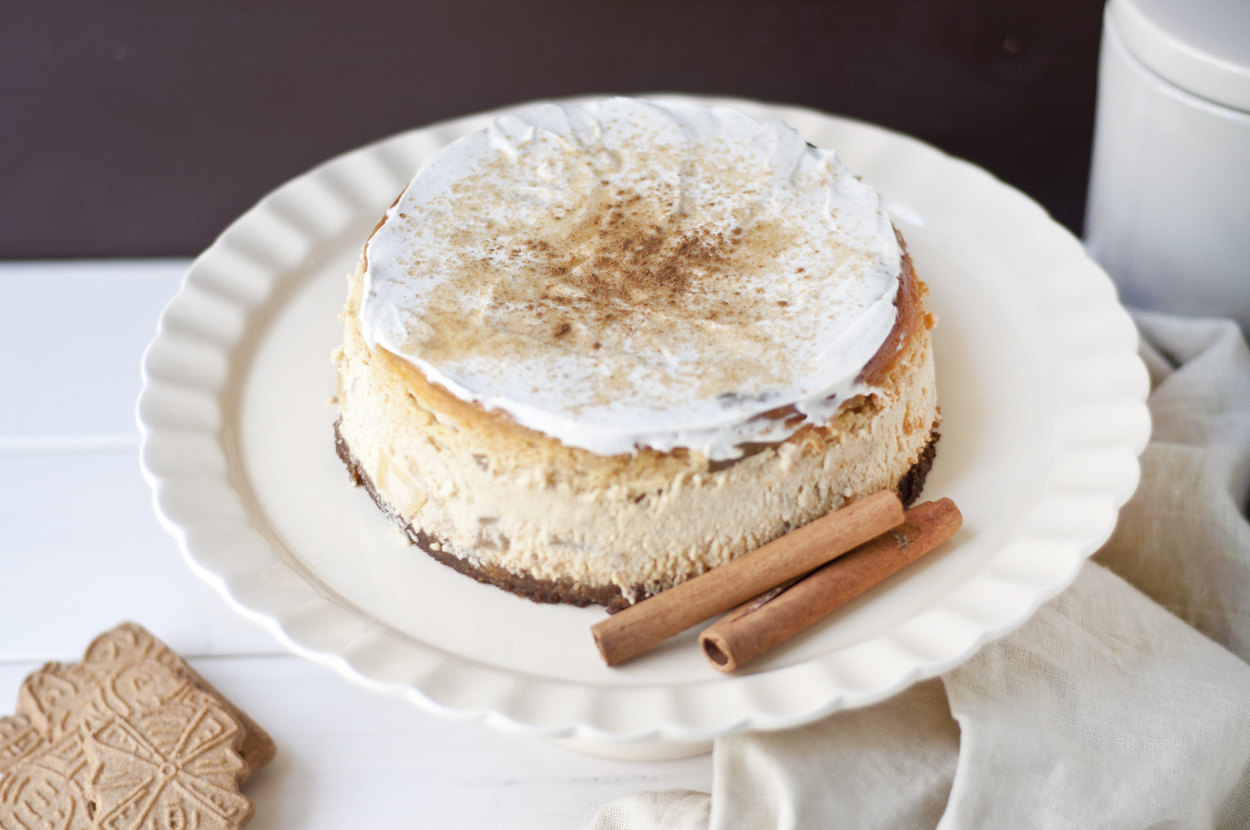 Apfel-Zimt-Käsekuchen mit Spekulatiusboden | Serendipity