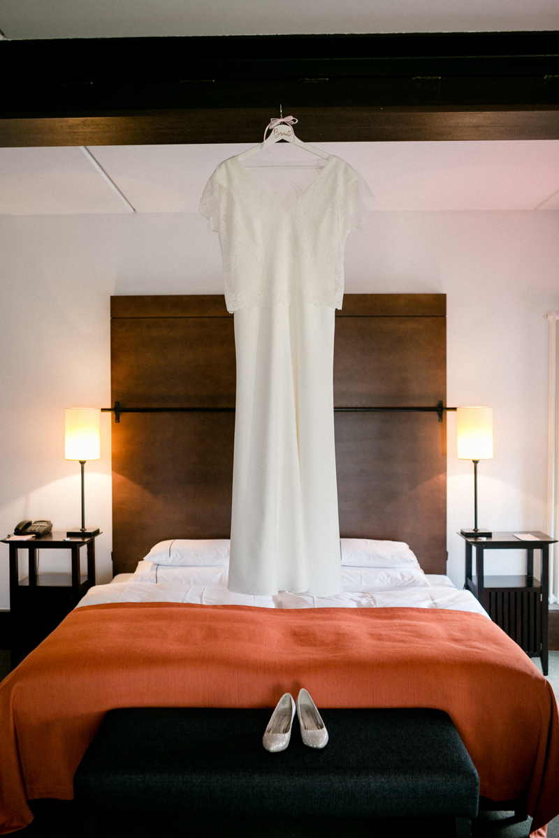 Brautkleid mit Schuhe im Gastwerk