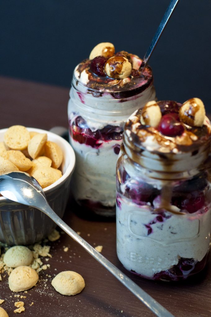 Mascarpone-Kirsch-Nachtisch mit Amarettinis | Serendipity