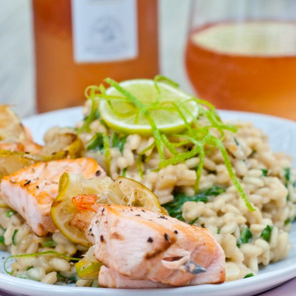 Limetten-Risotto mit Rucola und Lachs-Garnelen- Spieß zu Blanchet Rosé de France - trocken