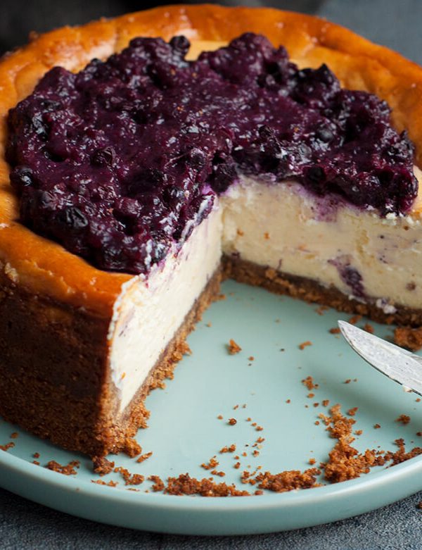 Käsekuchen mit Blaubeer-Topping