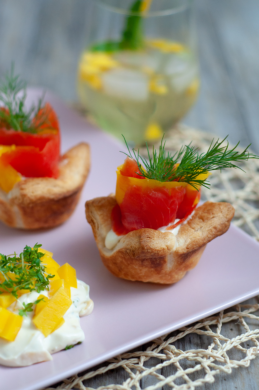 Lachs-Mango-Muffins aus Blätterteig