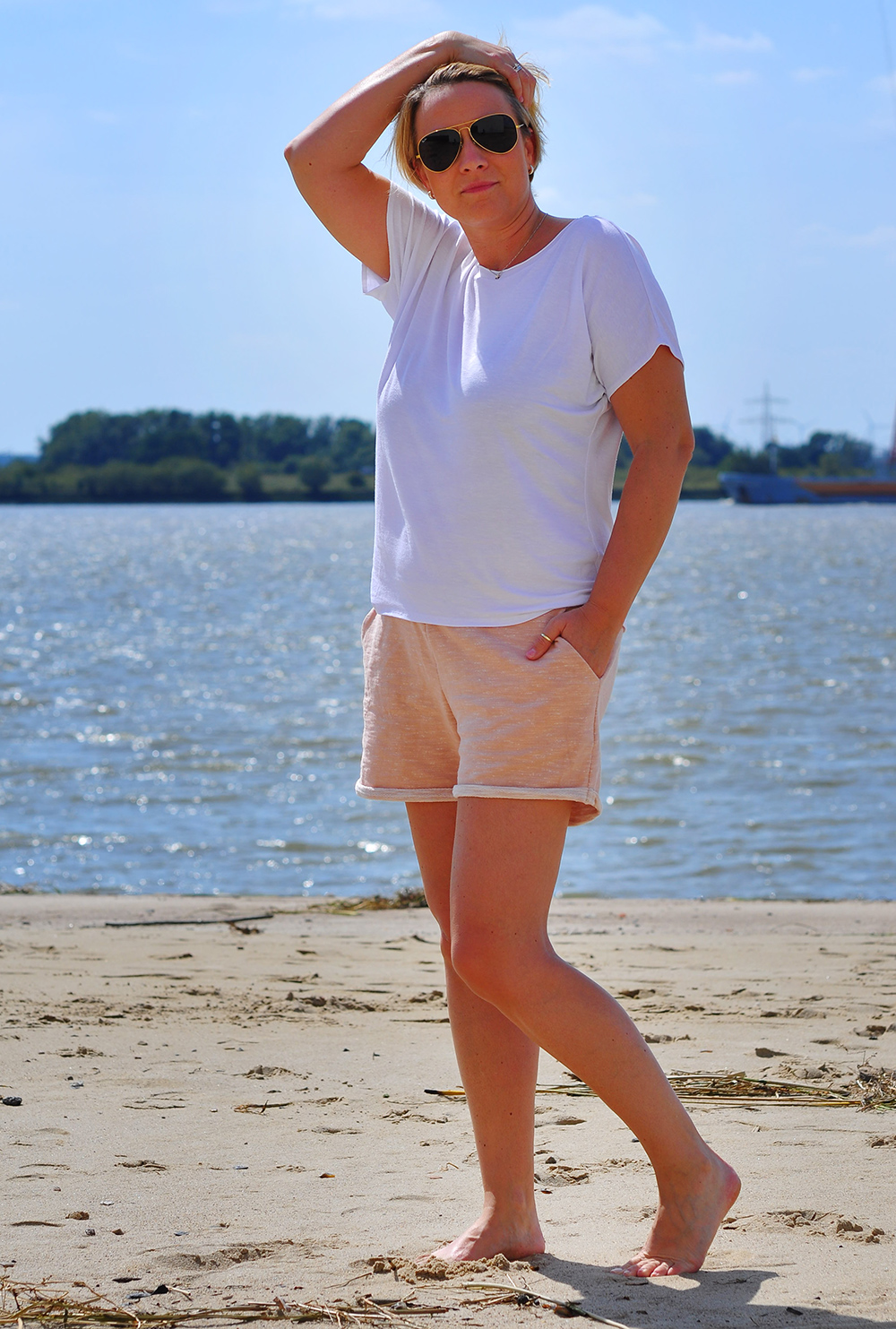 Shorty-Hose von Leni Pepunkt und Shirt Frau Edda von Hedinäht
