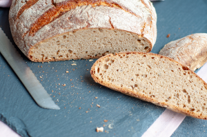 Roggen-Dinkel-Brot mit Sauerteig