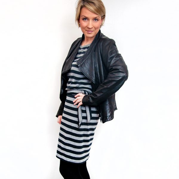 Kleid Frau Elly aus Streifenstrick