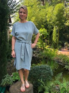 Kleid Frau Meta aus stonewashed Viskose