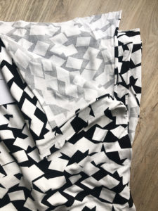 Viskosejersey schwarz-weiss