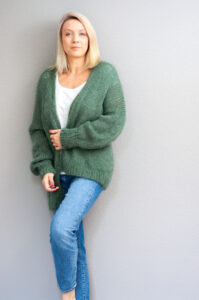 JONA Cardigan von Lotila mit Pieces Pulli als Shirt