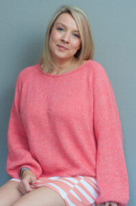 Nachbarpullover und RockDIVIDED